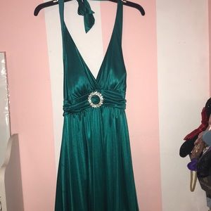 Sexy emerald halter dress